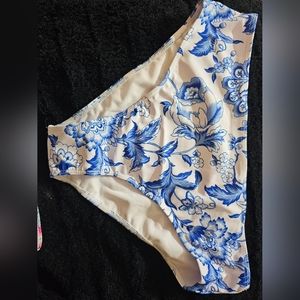 new bikini bottoms 3 diferente colors